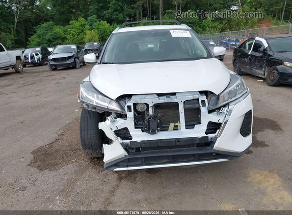 3N1CP5CV7NL486770 2022 NISSAN KICKS Белый Вид спереди
