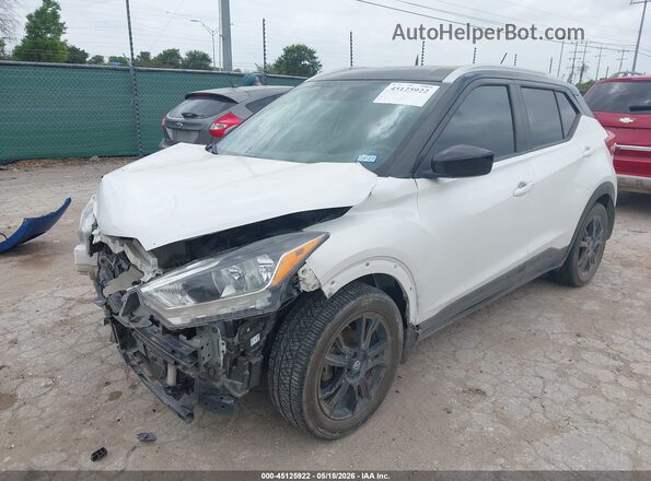 3N1CP5CV8LL572828 2020 NISSAN KICKS White Առջևի ձախ երեք քառորդ տեսարան