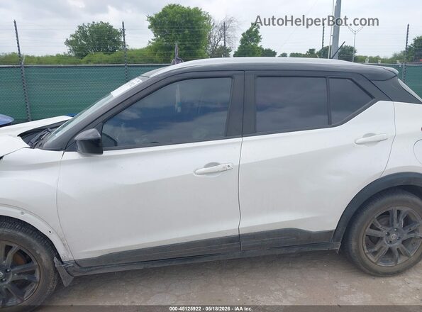 3N1CP5CV8LL572828 2020 NISSAN KICKS White 