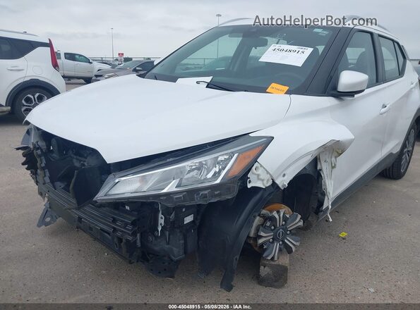 3N1CP5CV8NL490827 2022 NISSAN KICKS White Front view