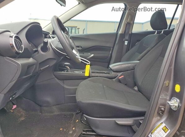 3N1CP5CV8RL473998 2024 NISSAN KICKS Серый Вид салона спереди