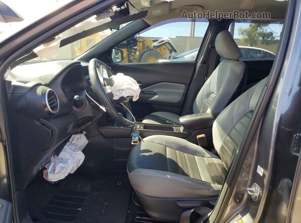 3N1CP5DV0ML491001 2021 NISSAN KICKS Gray Front interior view
