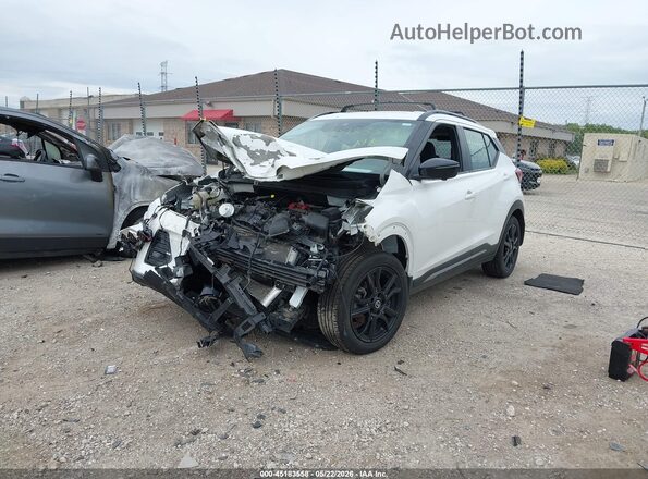 3N1CP5DV0ML558759 2021 NISSAN KICKS White Առջևի ձախ երեք քառորդ տեսարան