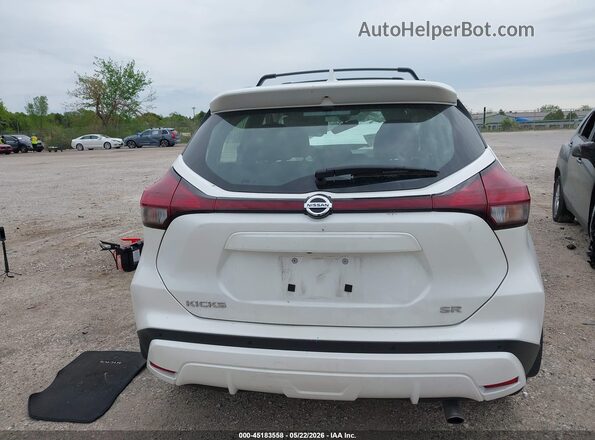 3N1CP5DV0ML558759 2021 NISSAN KICKS White 