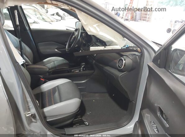 3N1CP5DV3NL488451 2022 NISSAN KICKS Gray წინა სალონის ხედი
