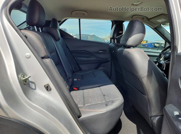 3N1CP5DV9LL507839 2020 NISSAN KICKS Silver 