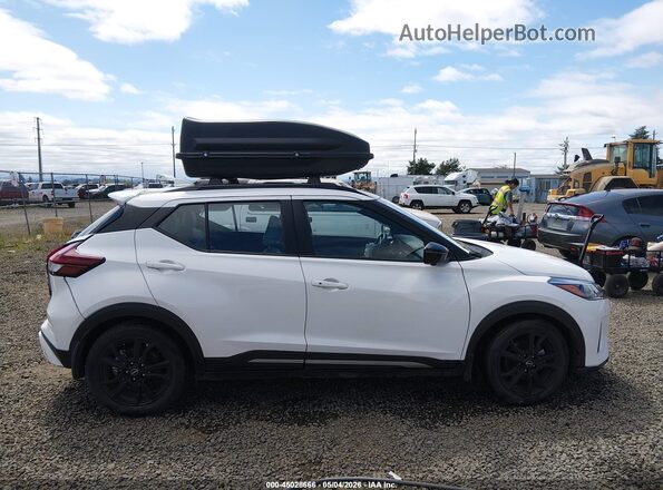 3N1CP5DV9PL492765 2023 NISSAN KICKS White Вид задньої частини салону