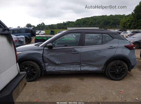 3N1CP5DVXRL534489 2024 NISSAN KICKS Серый Вид спереди