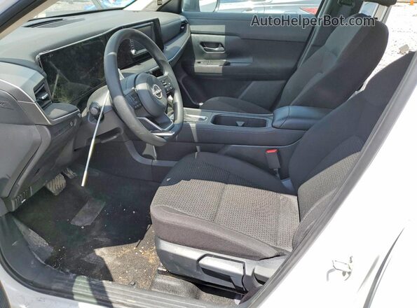 3N8AP6BA3SL323414 2025 NISSAN KICKS White 