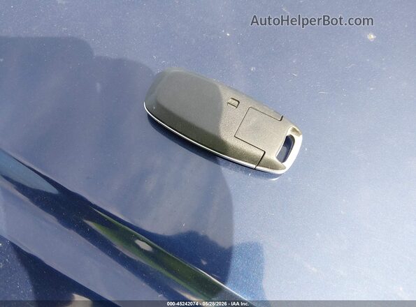 3N8AP6BA4SL319615 2025 NISSAN KICKS Gold Vista del salpicadero