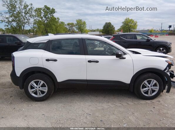 3N8AP6BB0SL365371 2025 NISSAN KICKS White Rear interior view