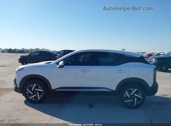 3N8AP6CA2SL393873 2025 NISSAN KICKS White Vista interior de 360 grados