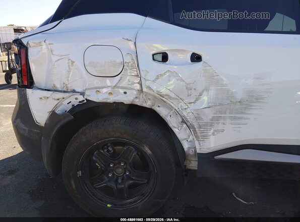 3N8AP6CA2SL425589 2025 NISSAN KICKS White 