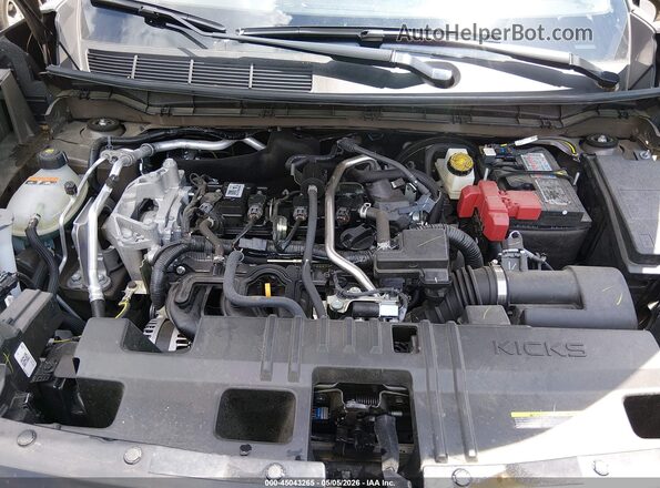 3N8AP6CAXSL395502 2025 NISSAN KICKS Gold Rear view