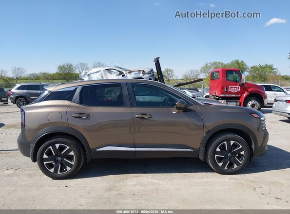3N8AP6CB1SL414639 2025 NISSAN KICKS Коричневый 