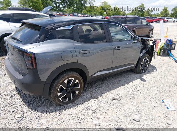 3N8AP6CB3SL385046 2025 NISSAN KICKS Серый Задняя правая четверть