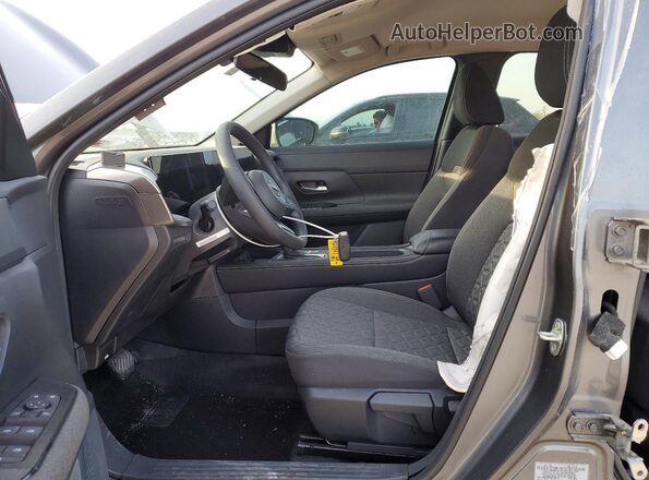 3N8AP6CB6SL356379 2025 NISSAN KICKS Gray Вид салону спереду