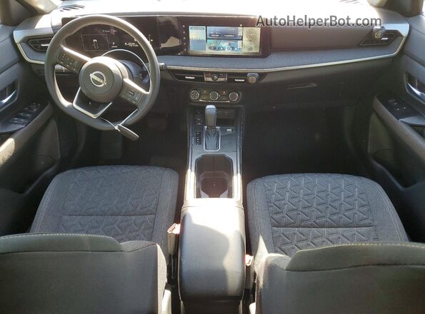 3N8AP6CB8SL369814 2025 NISSAN KICKS Gray Vista del salpicadero