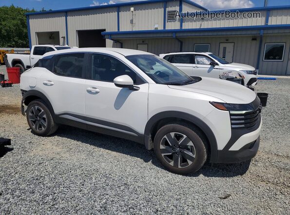 3N8AP6CB9SL349376 2025 NISSAN KICKS White Передня права чверть