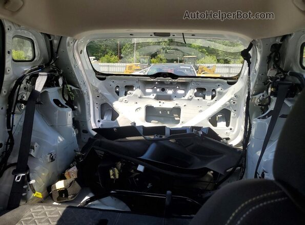 3N8AP6CB9SL349376 2025 NISSAN KICKS White Вид задніх сидінь