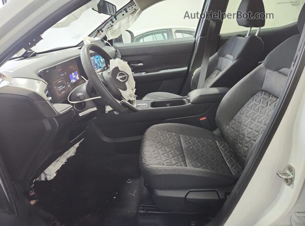 3N8AP6CBXTL389516 2026 NISSAN KICKS White 
