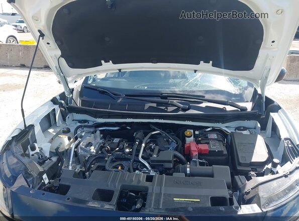 3N8AP6CE2TL307871 2026 NISSAN KICKS White Հետևի տեսք