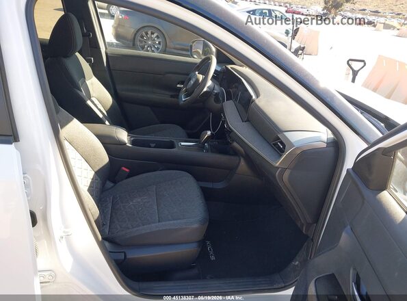 3N8AP6CE4TL369952 2026 NISSAN KICKS White 