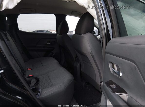 3N8AP6CE7TL327971 2026 NISSAN KICKS Black Widok naklejki z numerem VIN