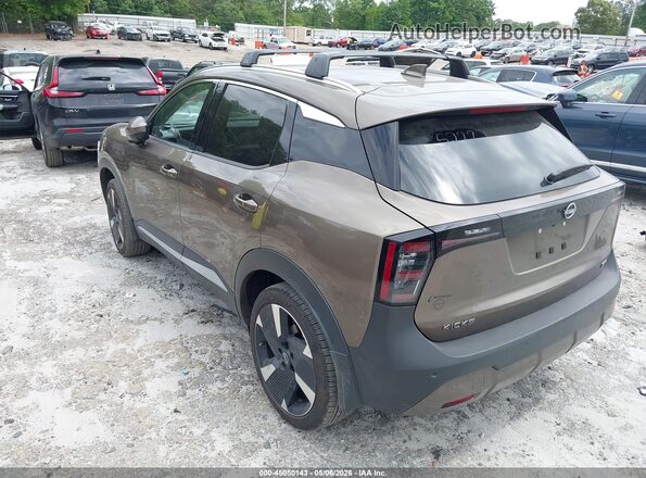 3N8AP6DA1SL415277 2025 NISSAN KICKS Champagne Trasero izquierdo