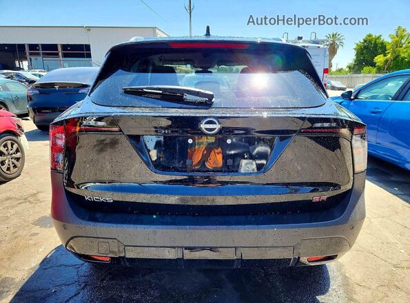 3N8AP6DA1TL360511 2026 NISSAN KICKS Black Widok z tyłu