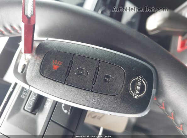 3N8AP6DA8SL402381 2025 NISSAN KICKS Red Вид панелі приладів
