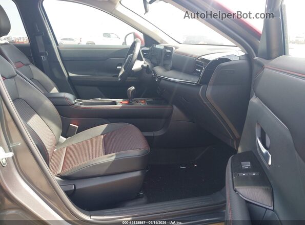 3N8AP6DA9SL431582 2025 NISSAN KICKS Gray Widok wnętrza z przodu