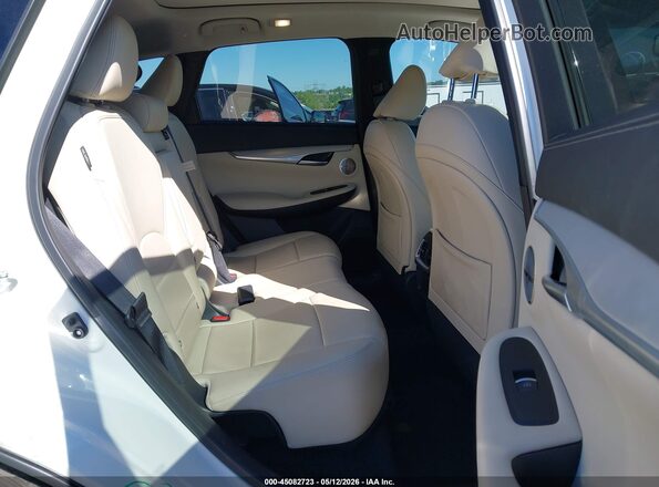 3PCAJ5CB7NF119703 2022 INFINITI QX50 White VIN կոդի պիտակի տեսք