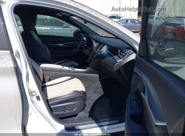 3PCAJ5JR6PF101647 2023 INFINITI QX55 White Вид салону спереду