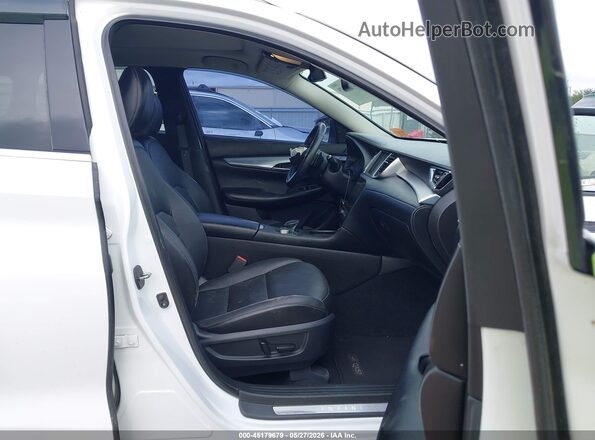 3PCAJ5M10KF125909 2019 INFINITI QX50 Белый Вид салона спереди