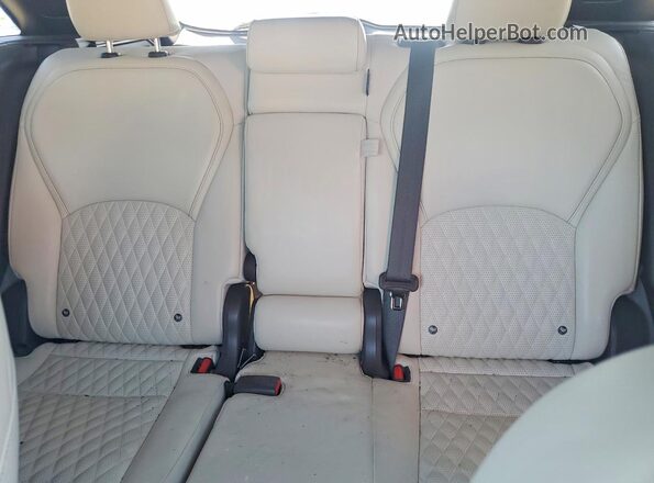 3PCAJ5M14KF138002 2019 INFINITI QX50 Gray Vista de los asientos traseros