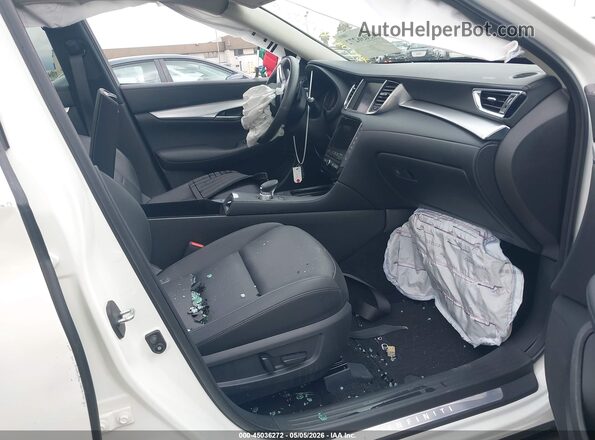 3PCAJ5M17LF114195 2020 INFINITI QX50 White Widok wnętrza z przodu