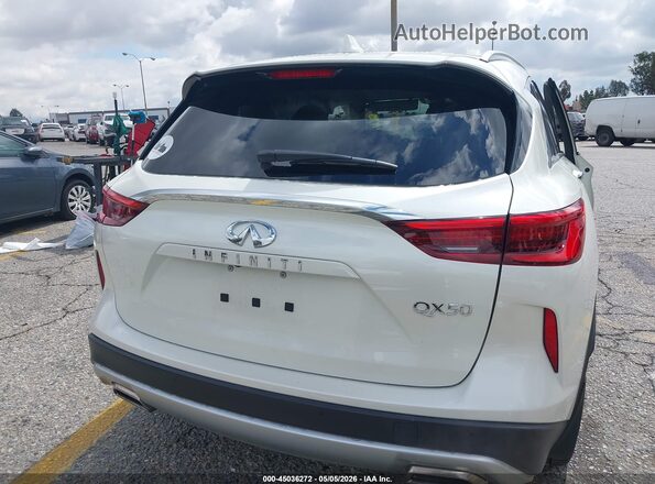 3PCAJ5M17LF114195 2020 INFINITI QX50 White 