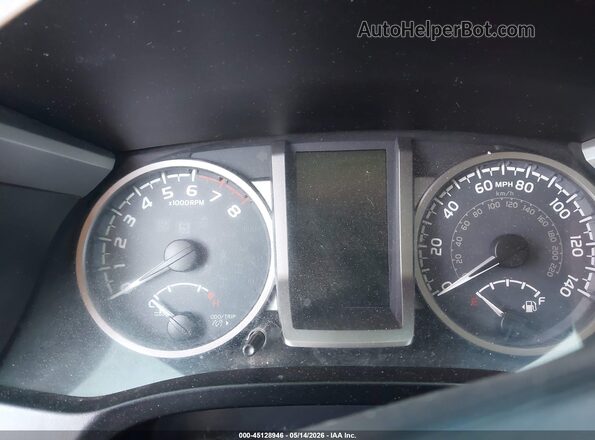 3TMAZ5CN0HM046340 2017 TOYOTA TACOMA Silver Widok tylnych siedzeń