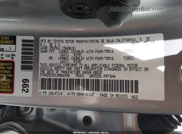 3TMAZ5CN3JM066992 2018 TOYOTA TACOMA Silver Շարժիչի բաժամունքի տեսք