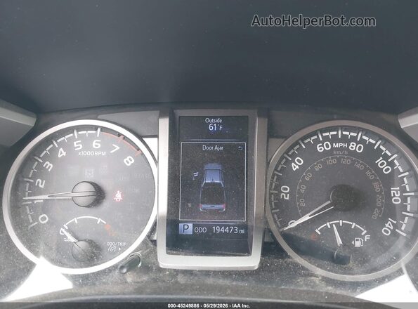 3TMBZ5DN0HM010442 2017 TOYOTA TACOMA Gray Rear seats view