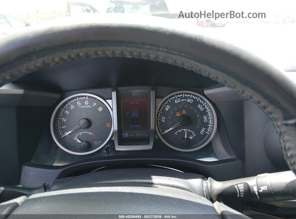 3TMBZ5DN5JM016274 2018 TOYOTA TACOMA Red Հետևի նստատեղերի տեսք