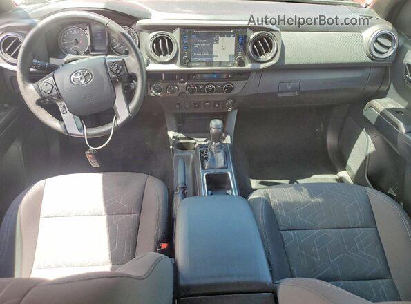 3TMCZ5AN0HM107763 2017 TOYOTA TACOMA Red Առջևի վահանակի տեսք