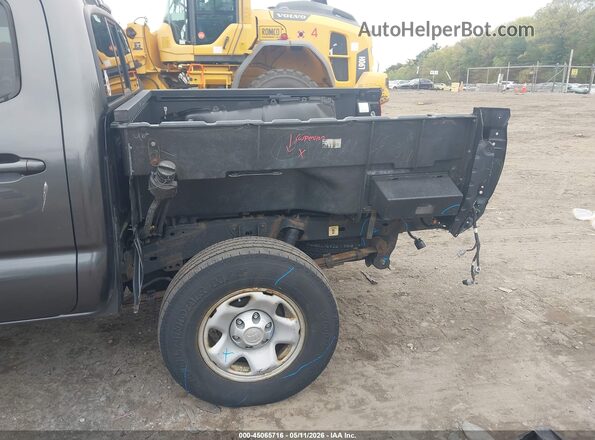 3TMCZ5AN1HM071016 2017 TOYOTA TACOMA Серый Вид спереди