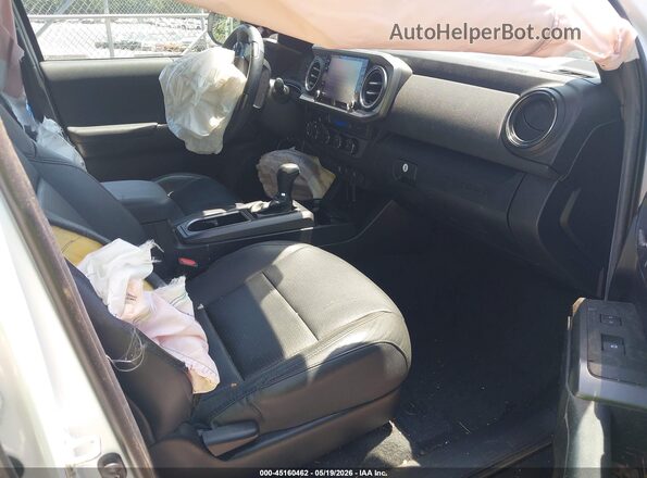 3TMCZ5AN3MM420350 2021 TOYOTA TACOMA White Widok wnętrza z przodu