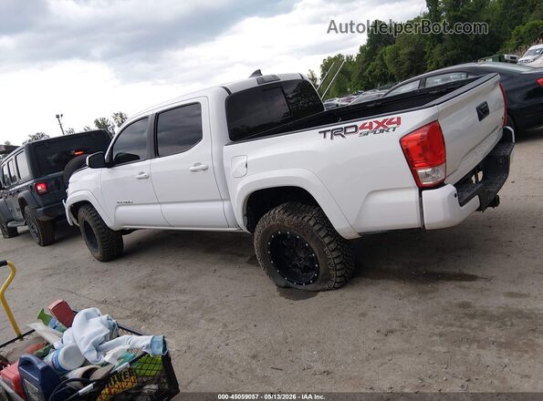 3TMCZ5AN4HM071866 2017 TOYOTA TACOMA White 