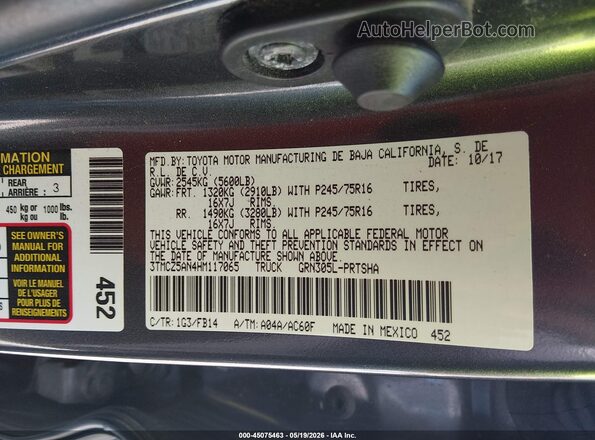 3TMCZ5AN4HM117065 2017 TOYOTA TACOMA Gray Vista del compartimento del motor