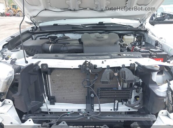 3TMCZ5AN4JM173786 2018 TOYOTA TACOMA White უკანა ხედი