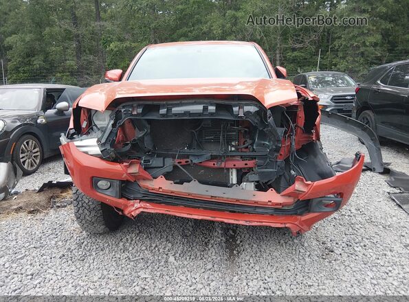 3TMCZ5AN5HM092399 2017 TOYOTA TACOMA Orange Вид задньої частини салону