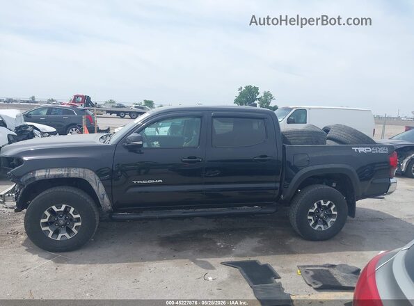 3TMCZ5AN5JM154079 2018 TOYOTA TACOMA Black Widok wnętrza 360 stopni